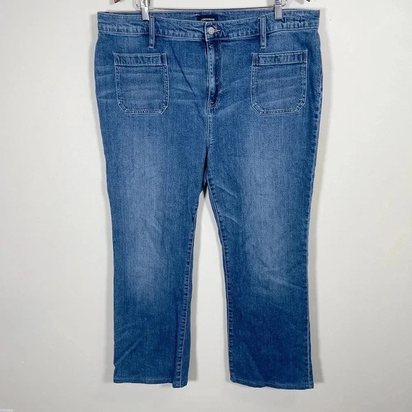 J.Crew Demi- Bootcut With Patch Pockets Jean  In Medium Bay Wash - Picture 4 of 15